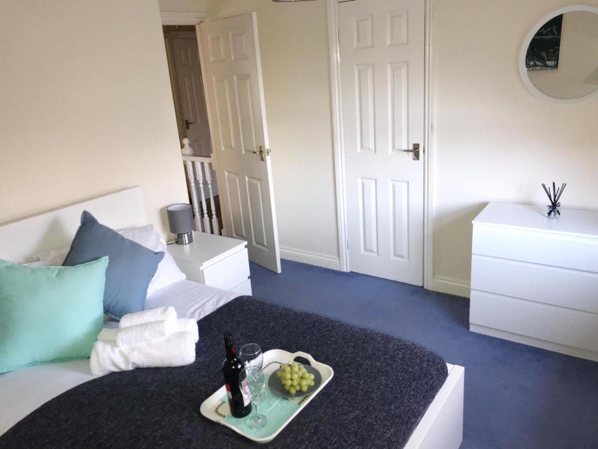 Chani Place Northampton Eksteriør billede